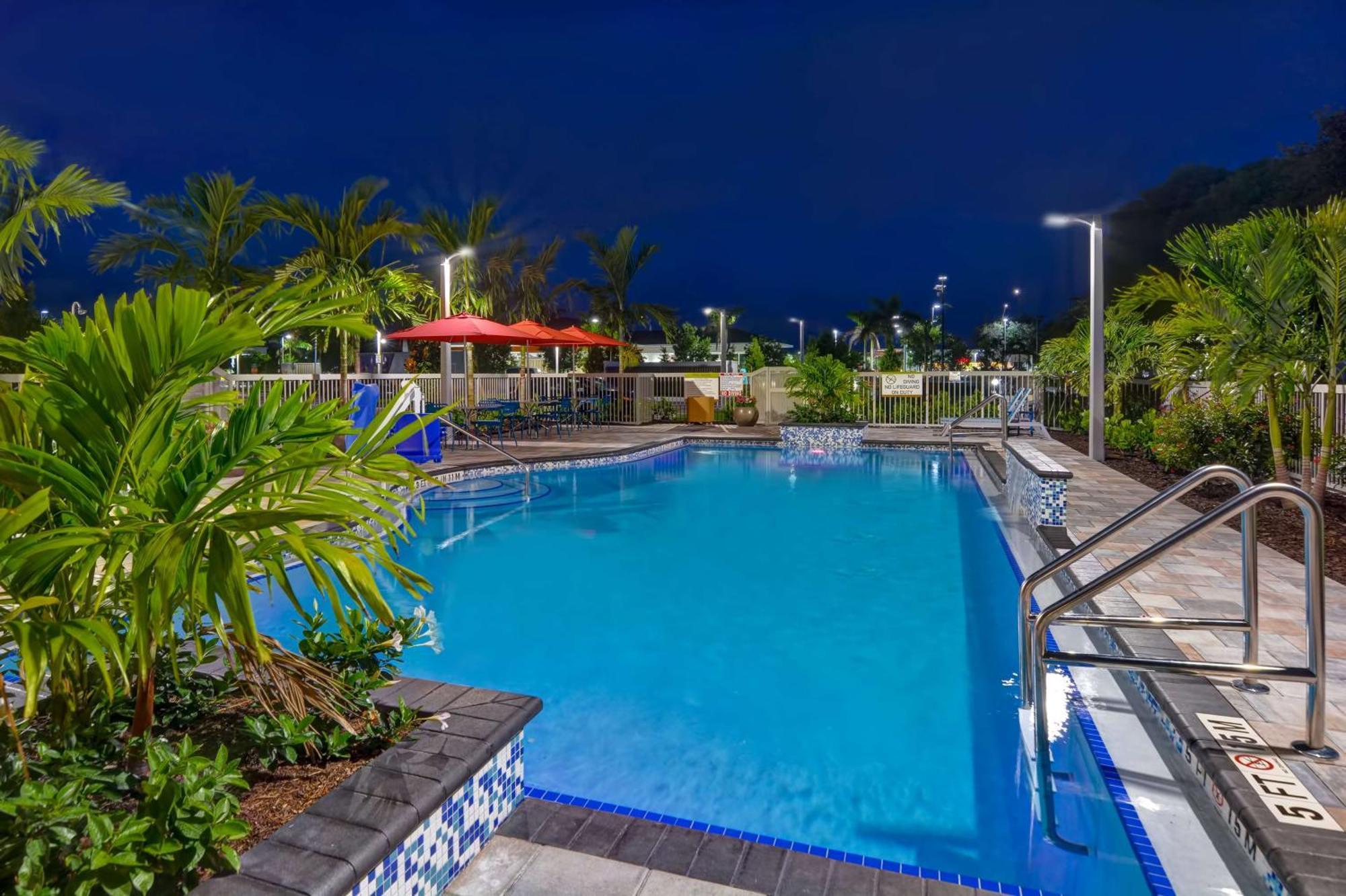 Home2 Suites By Hilton Naples I-75 Pine Ridge Road Exteriör bild