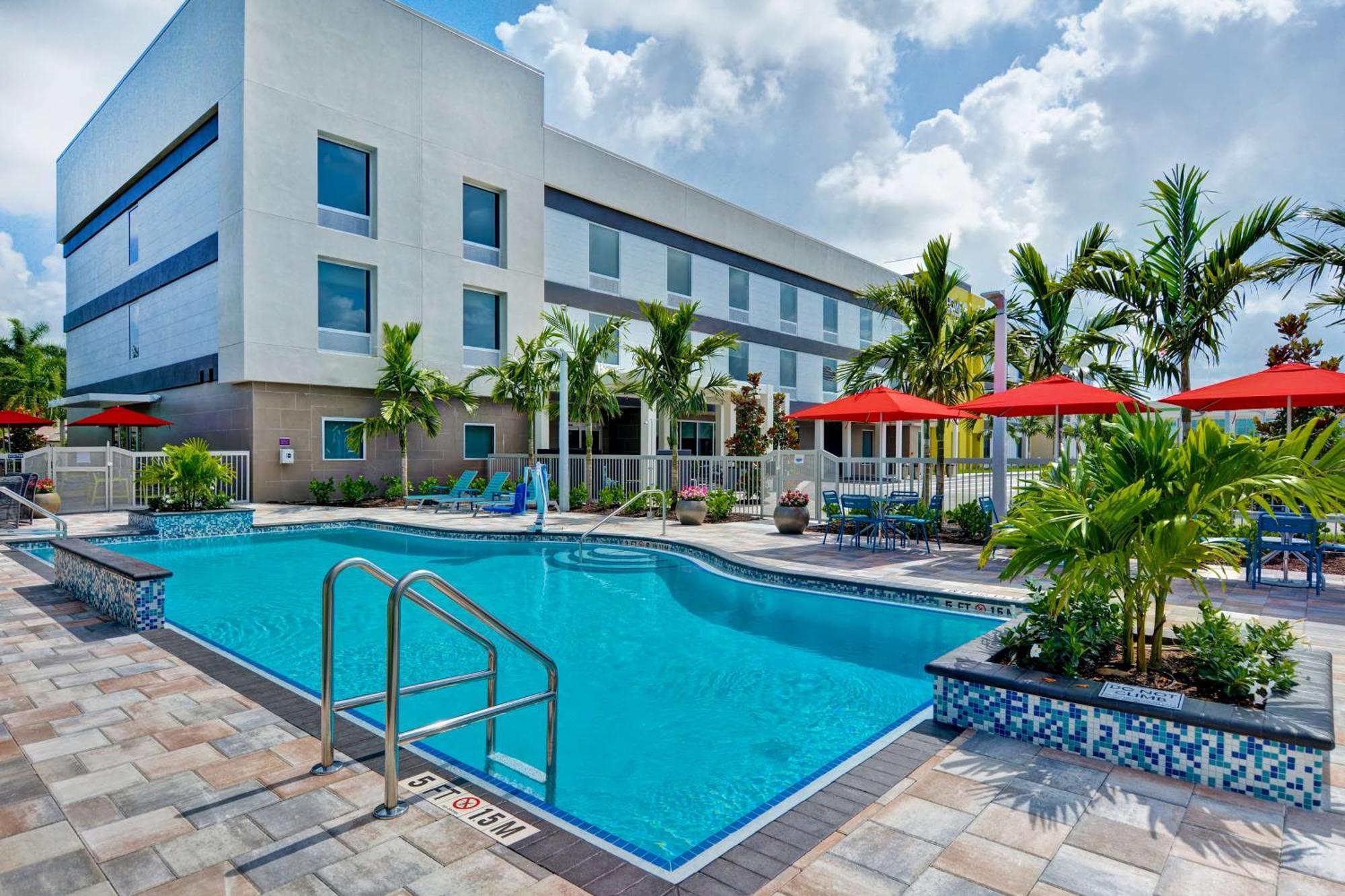 Home2 Suites By Hilton Naples I-75 Pine Ridge Road Exteriör bild