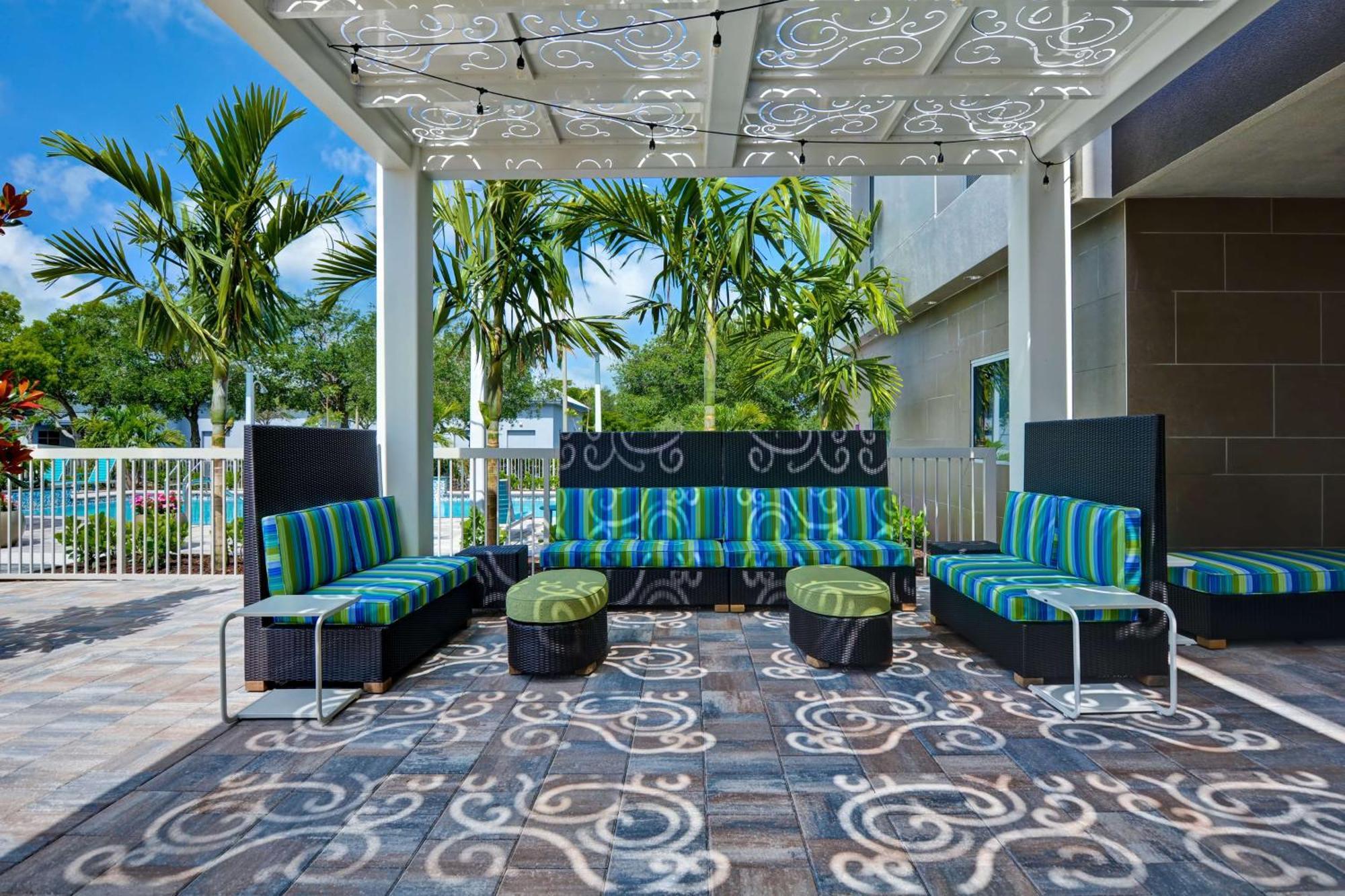 Home2 Suites By Hilton Naples I-75 Pine Ridge Road Exteriör bild